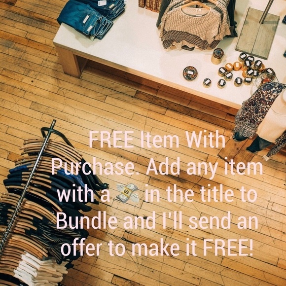 💸Gold and Orange Statement Necklace - Picture 4 of 4